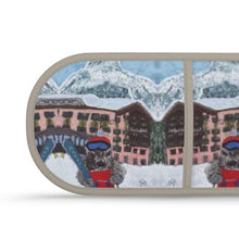 Load image into Gallery viewer, Double Oven Glove of a ski marmot in Lech