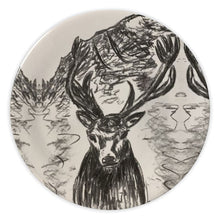 Load image into Gallery viewer, A bone chine plate that could be an object of admiration