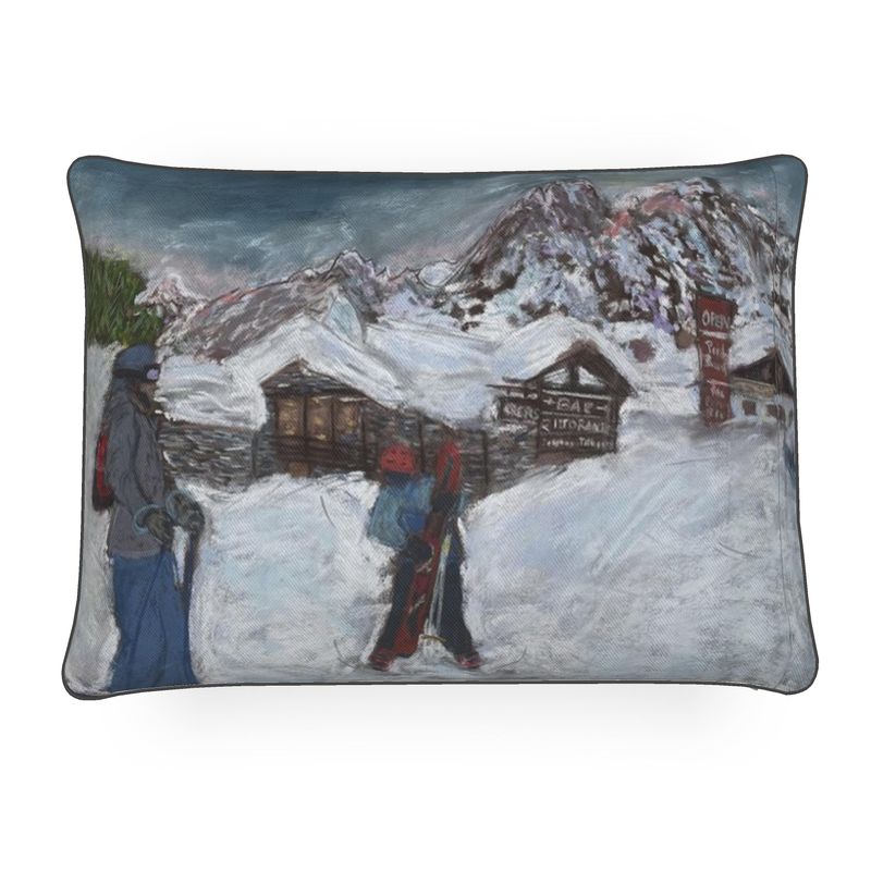 End of Ski Day in Val Venny rectangular cushion